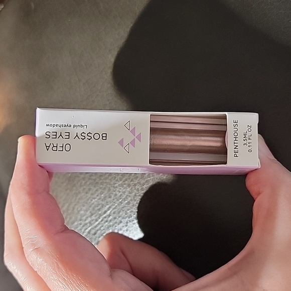 OFRA BO$$Y Eyes Liquid Eyeshadow Shade Penthouse - Picture 2 of 6